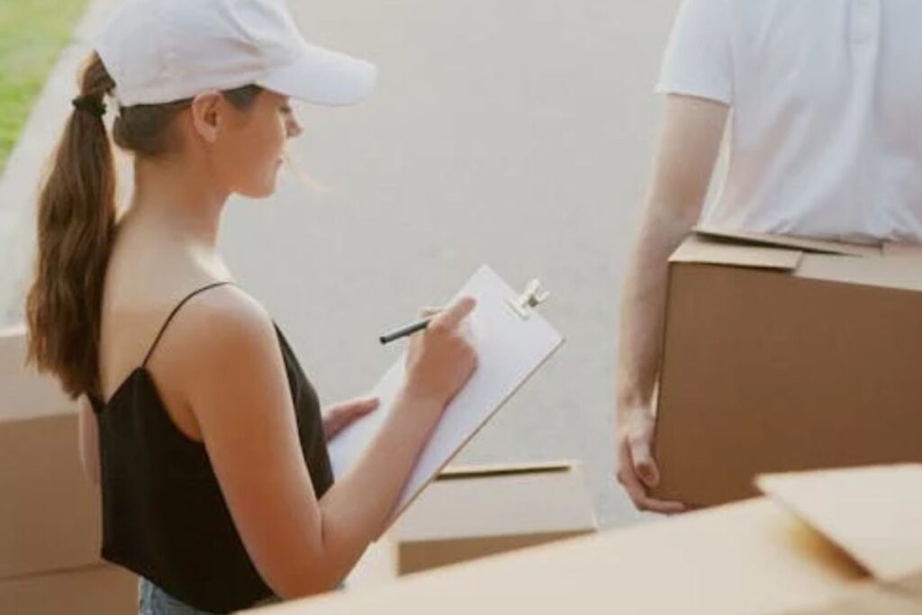 Welcome to Techmude – Your Smart Parcel Tracking Companion
